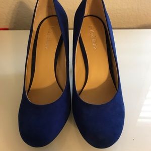 Kelly & Katie Royal Blue Pumps Size 10